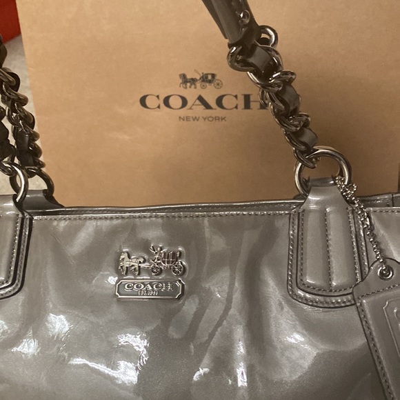 Coach 18770 grey patient leather tote euc - Picture 4 of 11